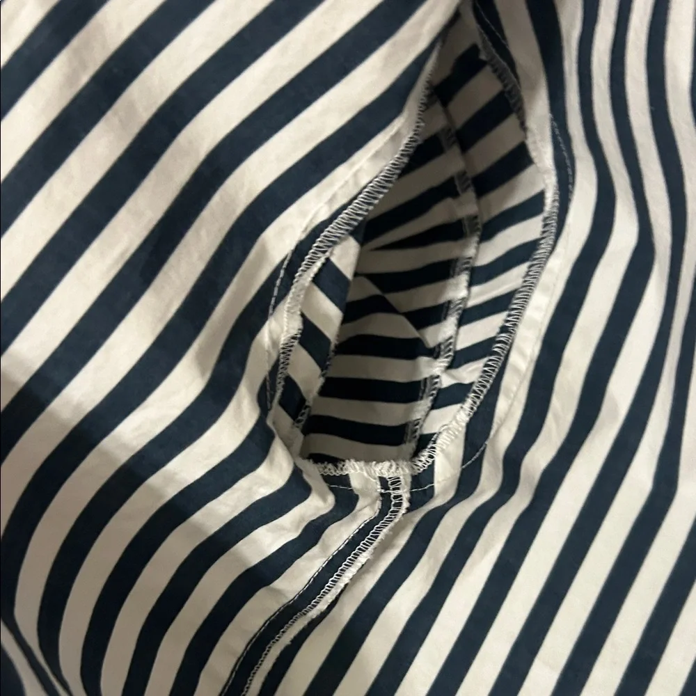 FRAME sheila Navy and White Striped organic cotton blouse. S/P - Picture 5 of 8